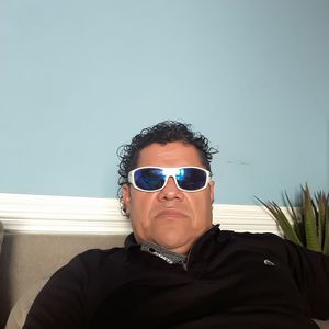 Meet your Posher, Alcon